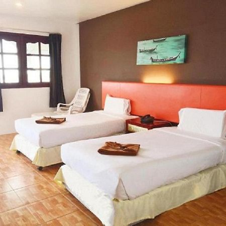 Patong 7Days Premium Hotel Phuket Bagian luar foto