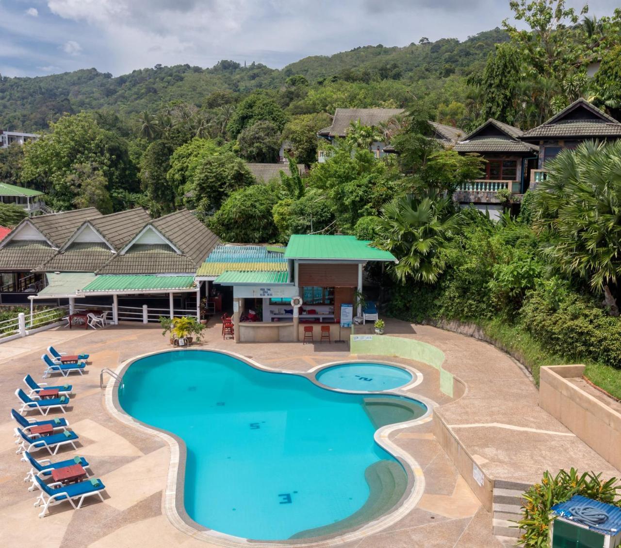 Patong 7Days Premium Hotel Phuket Bagian luar foto