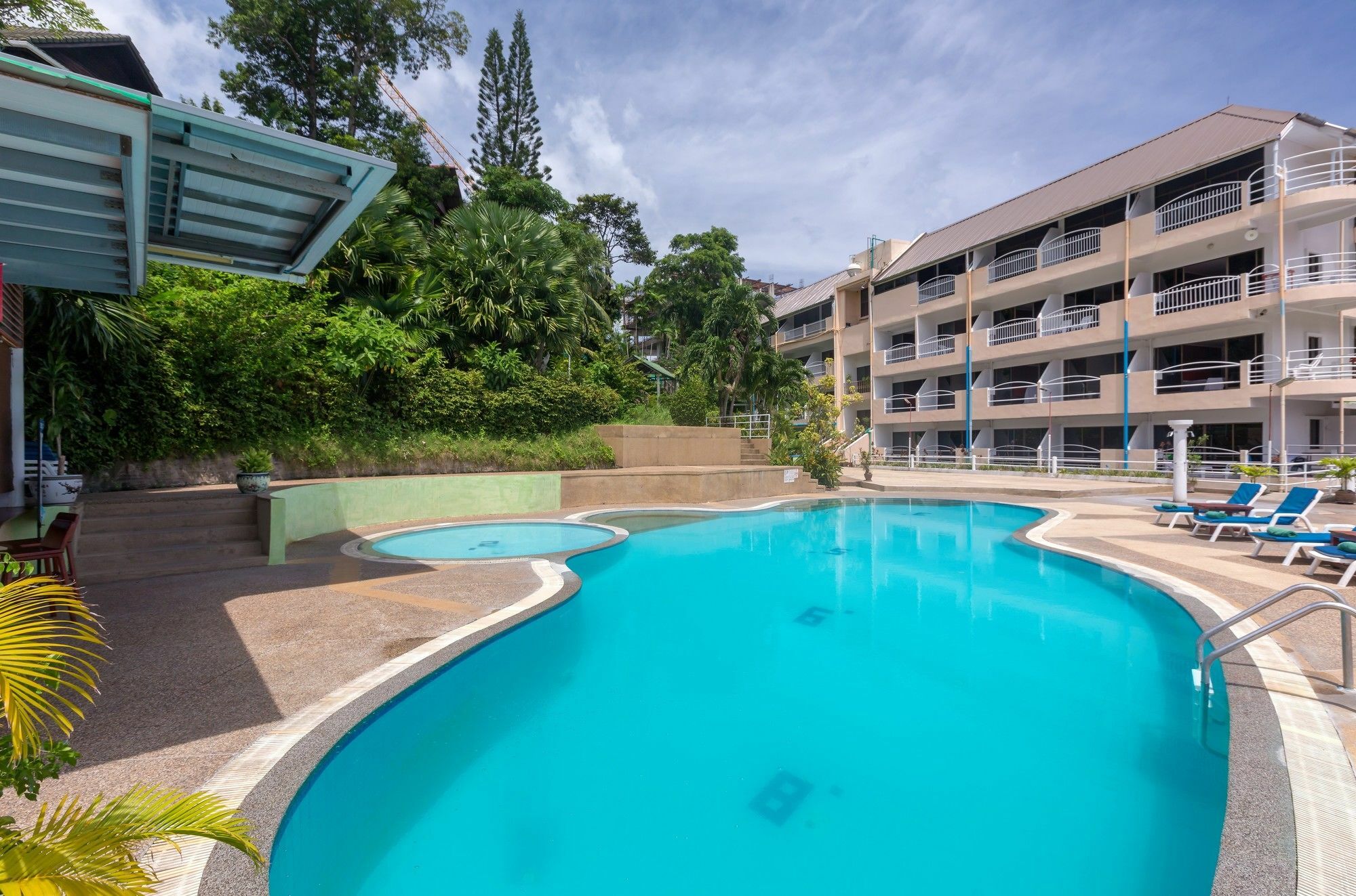 Patong 7Days Premium Hotel Phuket Bagian luar foto